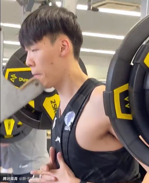 免费**在线观看